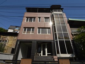 Casa de vânzare 11 camere, în Bucuresti, zona Parcul Carol