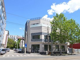Vânzare spaţiu comercial