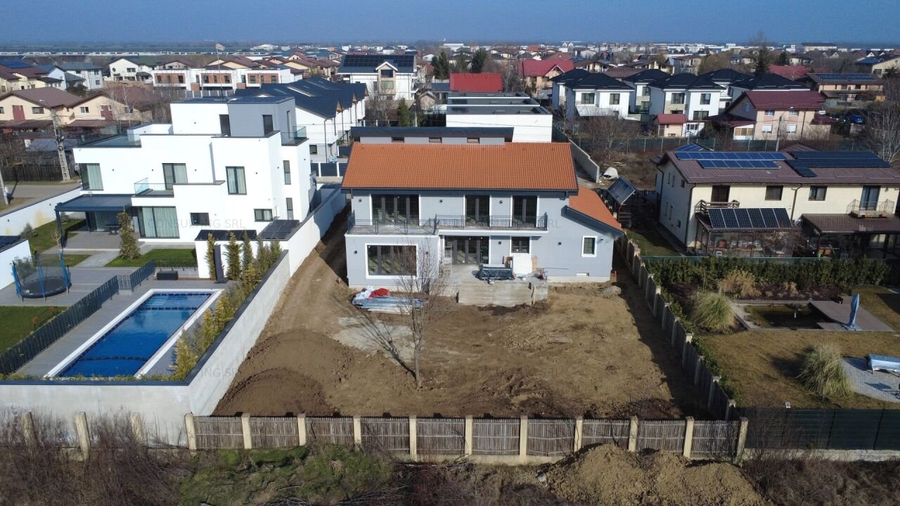 Vila noua in stil Mediteranean de 336 mp si teren 1000 mp