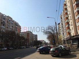 Vânzare spaţiu comercial