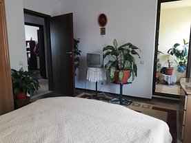 Casa de vânzare 4 camere, în Bucureşti, zona Berceni