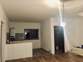 Casa de vânzare 3 camere, în Sânmihaiu Român