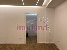 Apartament de vânzare 3 camere, în Bucureşti, zona Calea Victoriei