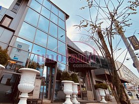 Închiriere spaţiu comercial
