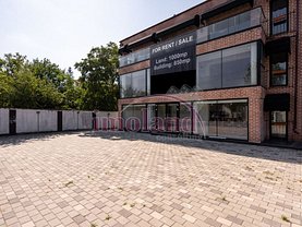 Vânzare spaţiu comercial