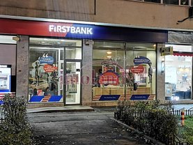 Vânzare spaţiu comercial