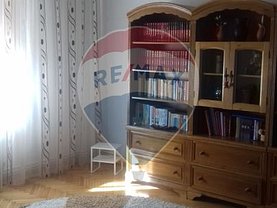 Apartament de vânzare 3 camere, în Cluj-Napoca, zona Mănăştur