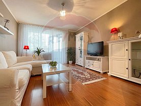 Apartament de închiriat 3 camere, în Cluj-Napoca, zona Central