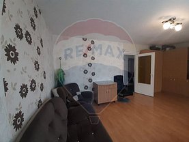 Apartament de vânzare 3 camere, în Cluj-Napoca, zona Mănăştur