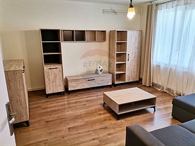 Apartament de închiriat 3 camere, în Cluj-Napoca, zona Central