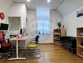 Vânzare spaţiu comercial