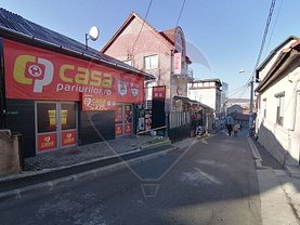 Vânzare spaţiu comercial