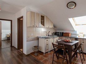 Penthouse de vânzare 3 camere, în Brasov, zona Centrul Istoric