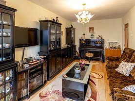 Apartament de vânzare 3 camere, în Braşov, zona Dârste