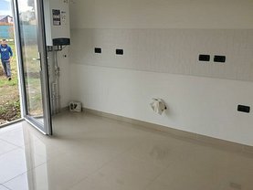 Casa de vânzare 5 camere, în Tărlungeni
