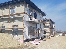 Casa de vânzare 4 camere, în Afumati