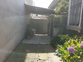 Casa de vânzare 5 camere, în Bucuresti, zona Calea Calarasilor