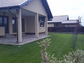 Casa de închiriat 4 camere, în Balotesti