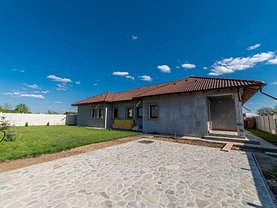Casa de vânzare 4 camere, în Baloteşti