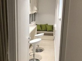 Apartament de vânzare 2 camere, în Bucureşti, zona Titan
