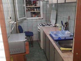 Apartament de vânzare 2 camere, în Bucureşti, zona Brâncoveanu
