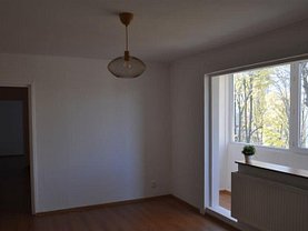 Apartament de vânzare 3 camere, în Bucureşti, zona Berceni