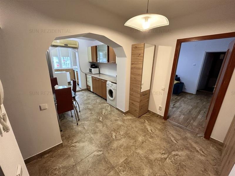 Berceni-Piata Sudului,apartament 3 camere,renovat,bloc reabilitat