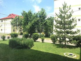 Apartament de vânzare 3 camere, în Bragadiru, zona Central