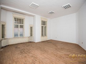 Apartament de vânzare 5 camere în Arad, Central