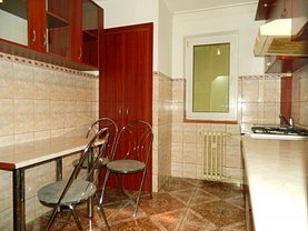 Apartament de închiriat 2 camere în Arad, Boul Rosu