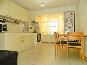 Apartament de închiriat 2 camere, în Arad, zona Central