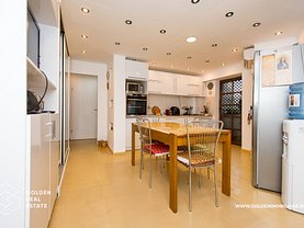 Apartament de vânzare 3 camere, în Arad, zona Alfa