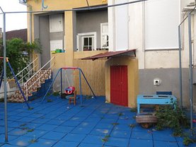 Casa de închiriat 7 camere, în Arad, zona Ultracentral