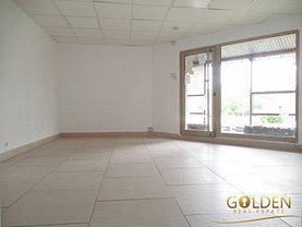 Vânzare spaţiu comercial
