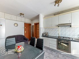 Apartament de vânzare 3 camere, în Arad, zona Podgoria