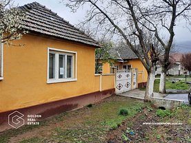 Casa de vânzare 4 camere, în Cuvin