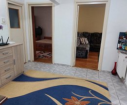 Apartament de vanzare 3 camere, în Piatra-Neamt, zona Maratei