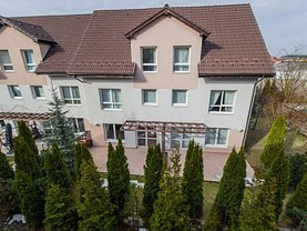 Apartament de închiriat 4 camere, în Braşov, zona Noua