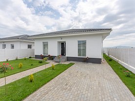 Casa de vânzare 3 camere, în Braşov, zona Hărmanului