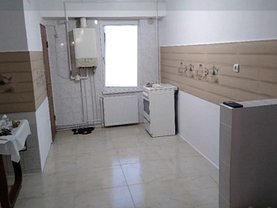 Apartament de vânzare 3 camere, în Târgu Mureş, zona Tudor Vladimirescu
