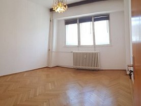 Apartament de vânzare 3 camere, în Bucuresti, zona Victoriei