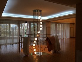 Casa de vânzare sau de închiriat 5 camere, în Bucuresti, zona Straulesti
