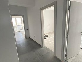 Apartament de vânzare 3 camere, în Bucureşti, zona Pipera