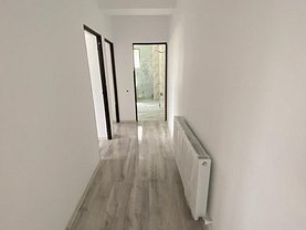 Apartament de vânzare 3 camere, în Bucureşti, zona Alexandriei