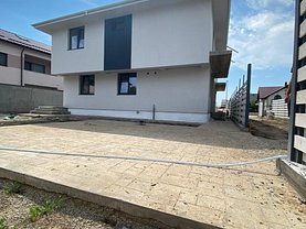 Casa de vânzare 5 camere, în Bucureşti, zona Prelungirea Ghencea