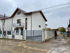Casa de vânzare 4 camere, în Bucureşti, zona Pantelimon