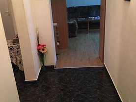 Apartament de vânzare 4 camere, în Popeşti-Leordeni, zona Central