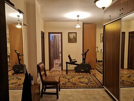 Apartament de vânzare 3 camere, în Bucureşti, zona Prelungirea Ghencea