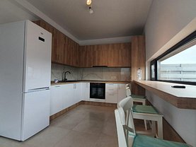 Casa de închiriat 4 camere, în Tunari