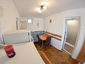 Casa 4 camere în Tarlungeni, Central